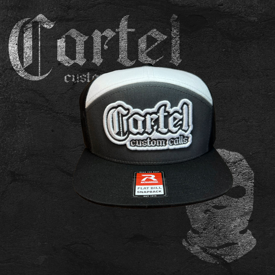 Tri-Color 7 Panel - White